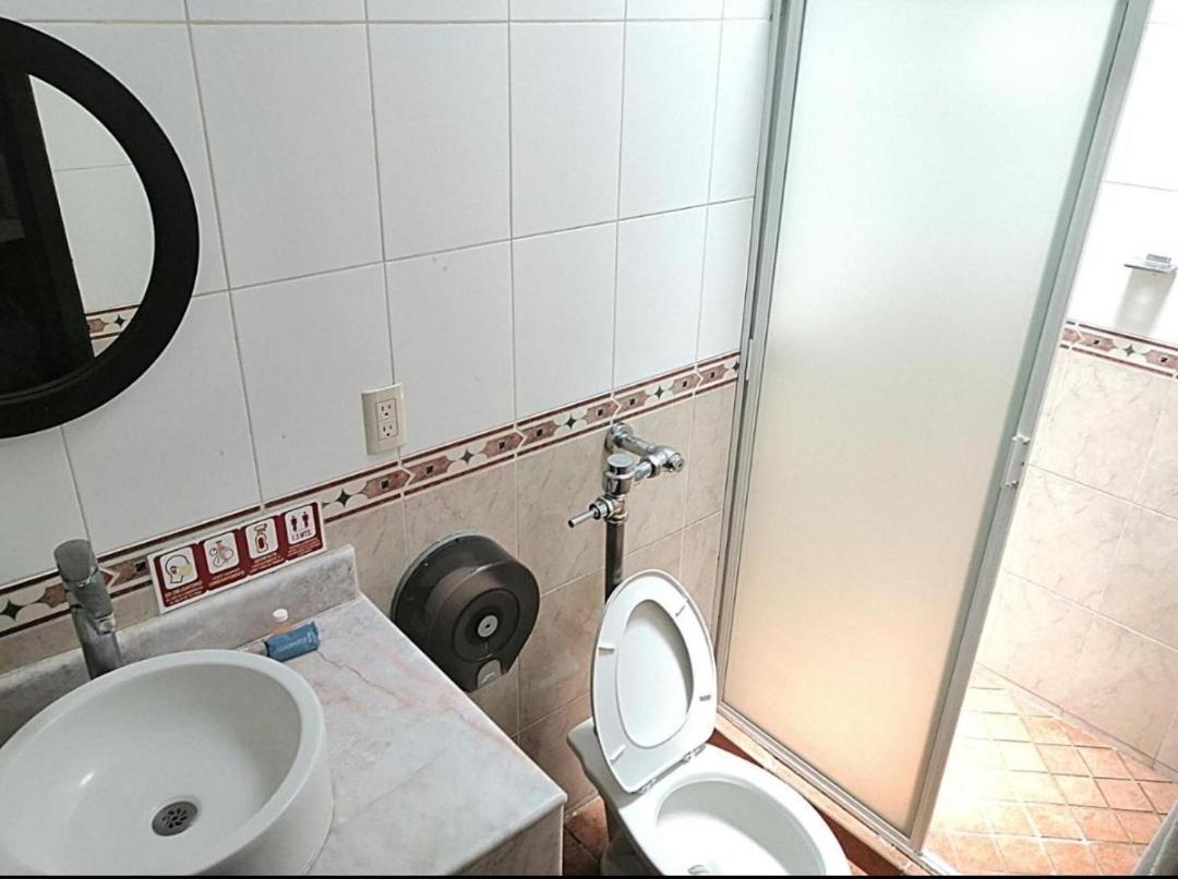 Hotel Aquiles Guadalajara Bilik gambar