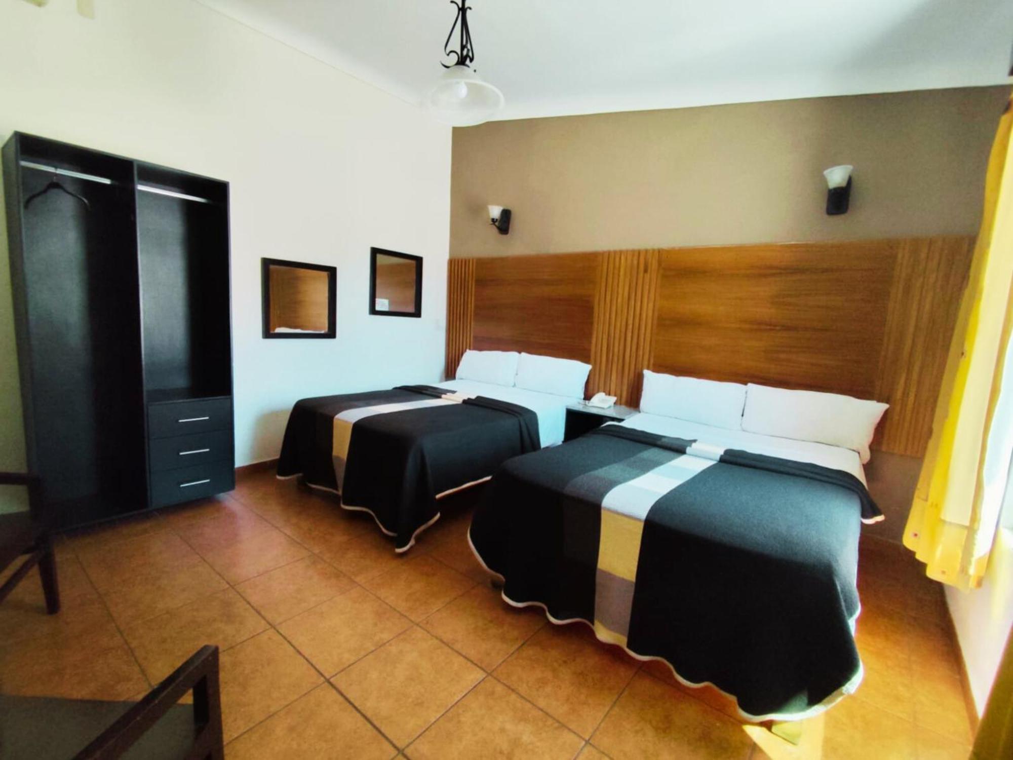 Hotel Aquiles Guadalajara Bilik gambar
