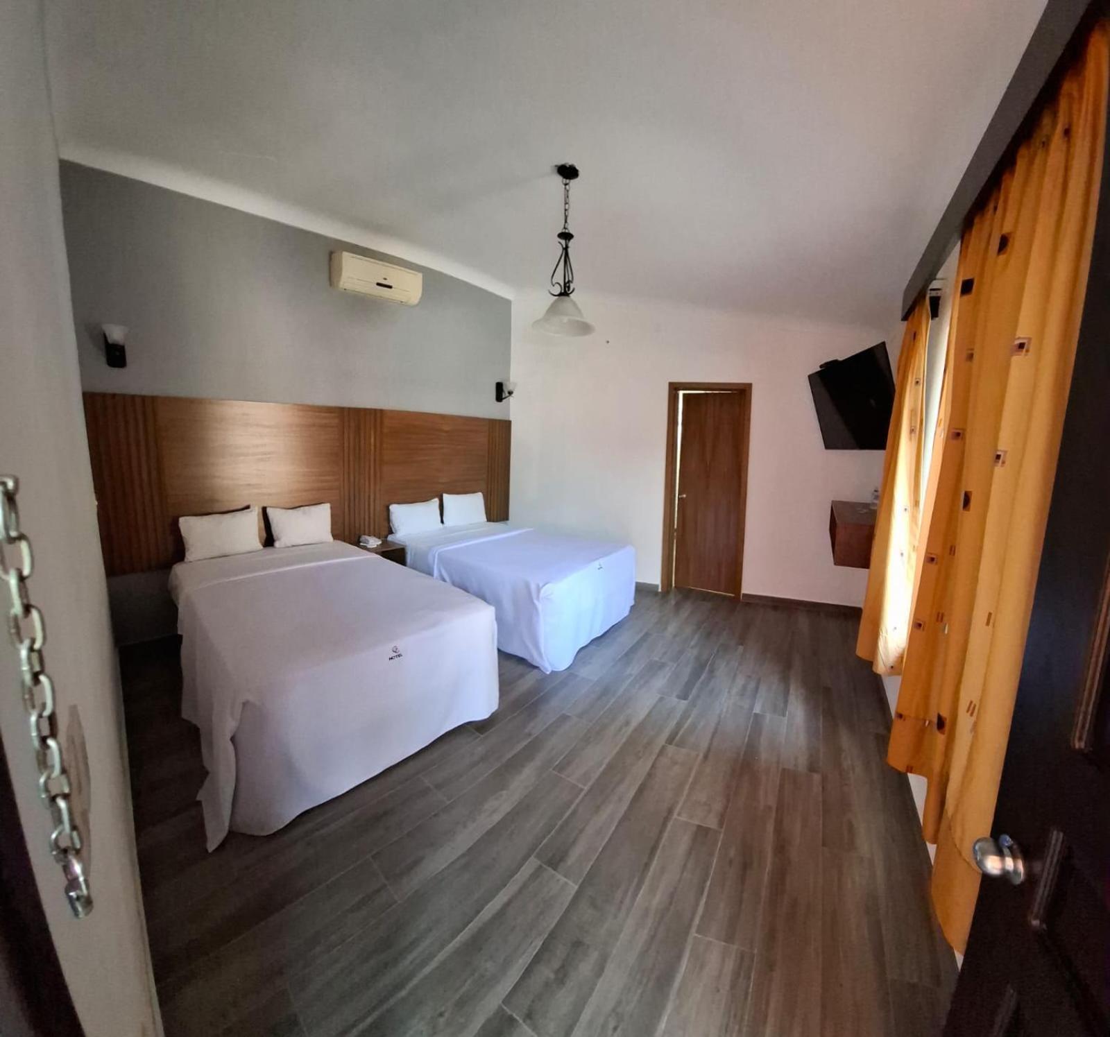 Hotel Aquiles Guadalajara Luaran gambar